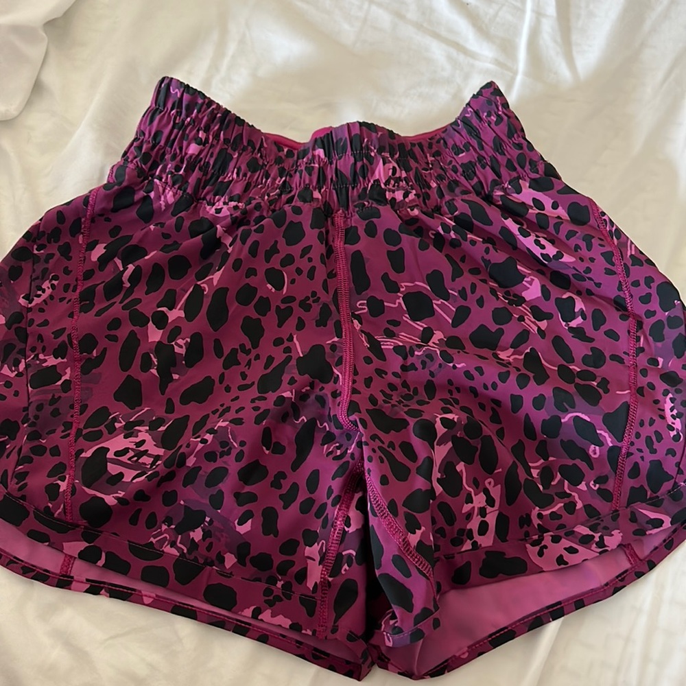 Patterned lulu shorts